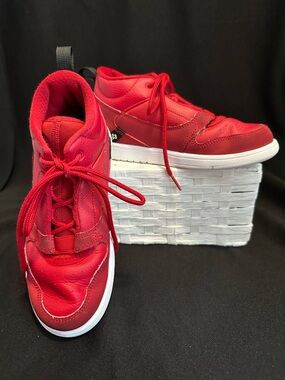 Jordan Red Foldaway Boy’s Sz. 2 Red Sneakers